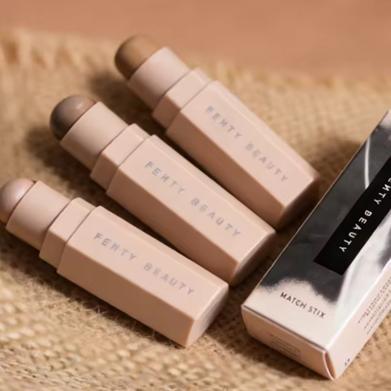 Fenty Beauty Makeup Highlighter - Barra de Contorno Fenty Beauty, Suave,
