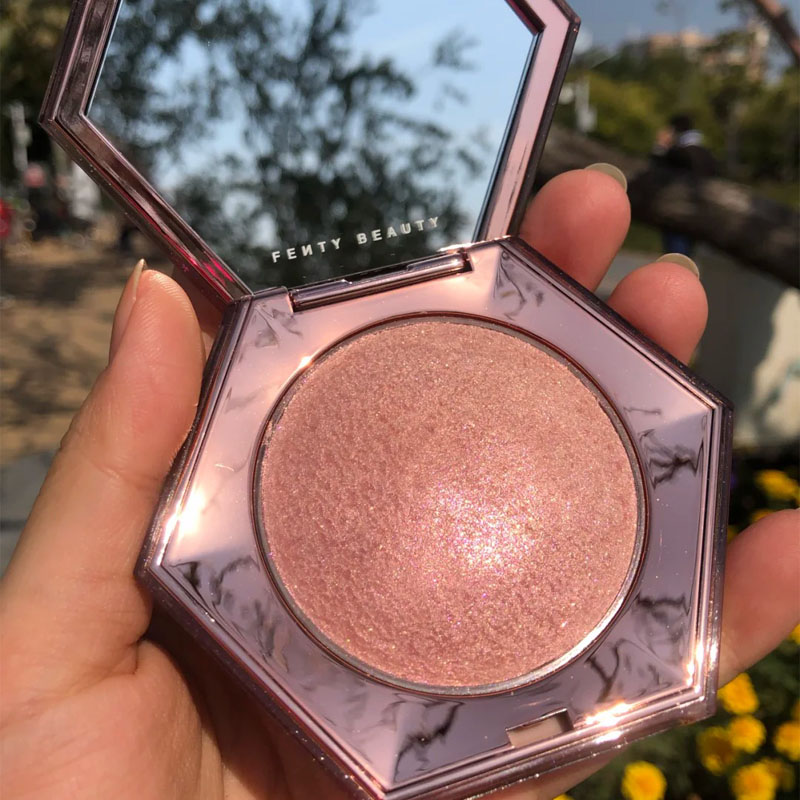 Fenty Beauty Diamond Star High - Fenty Beauty Makeup Highlighter reseña y precio