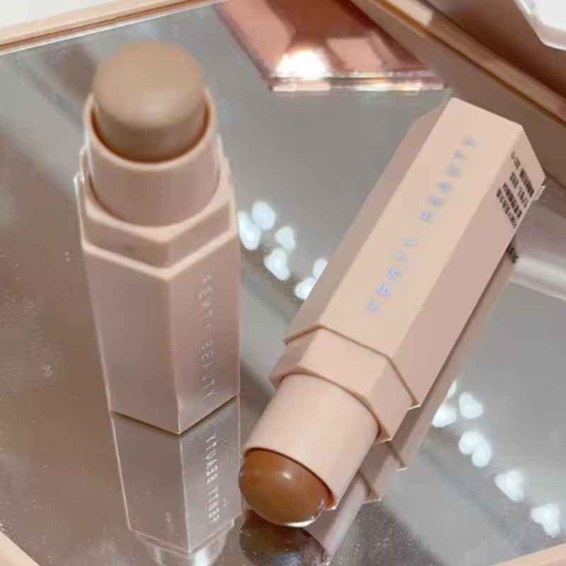 Fenty Beauty - Barra de Contor - Fenty Beauty Makeup Highlighter reseña y precio