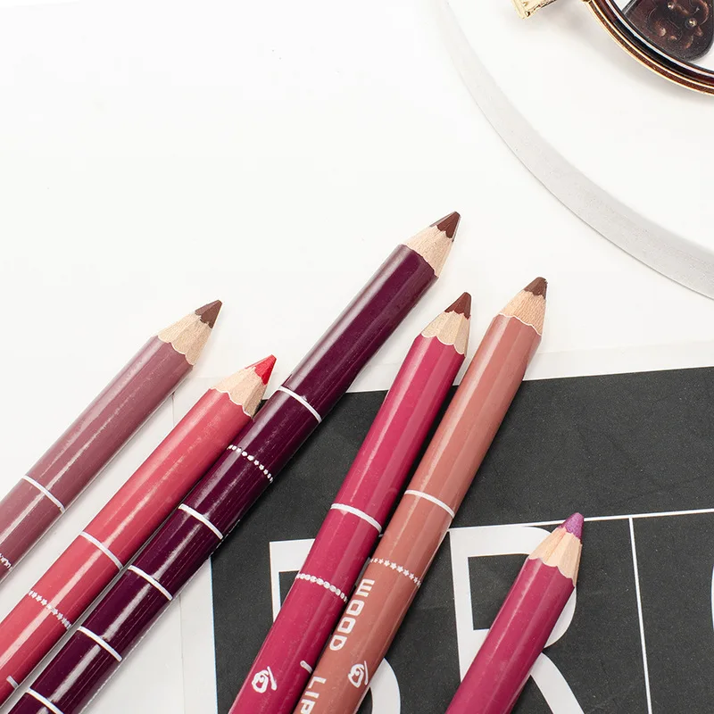 Lápiz delineador de labios de  - Lip Liner Pencil reseña y precio